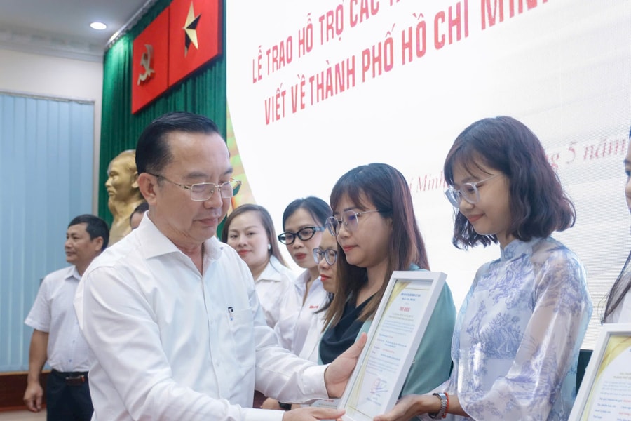 Vinh danh 43 tác phẩm báo chí viết về TP.HCM trong quý I/2025