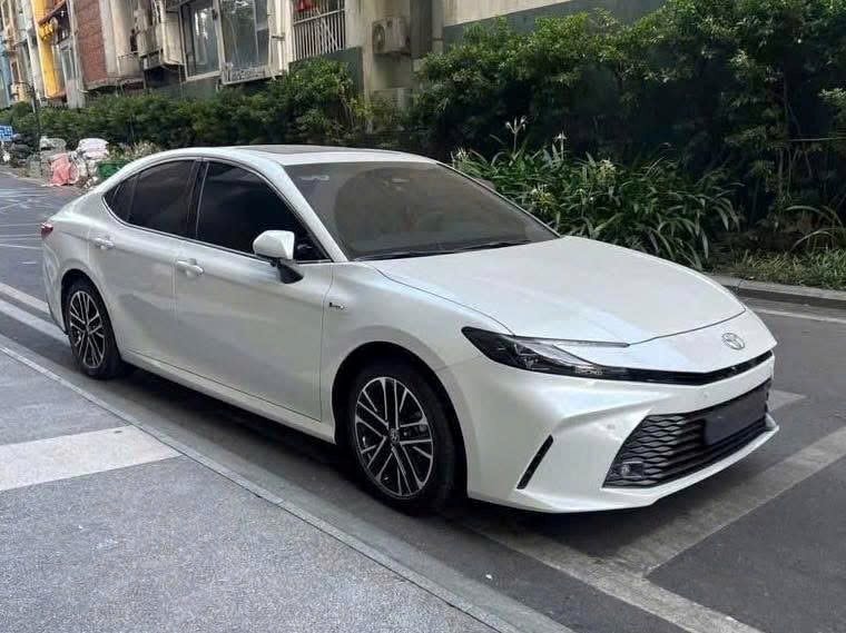 Thị trường ô tô tháng 5/2025: Doanh số xe nhập khẩu giảm 2% so với tháng trước