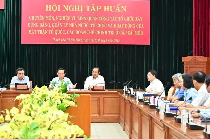 Tập huấn về tổ chức và hoạt động của tổ chức Đảng, chính quyền, MTTQ, đoàn thể