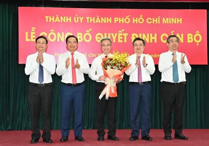 Chuẩn y đồng chí Đặng Minh Thông giữ chức Phó Bí thư Thành ủy TP.HCM