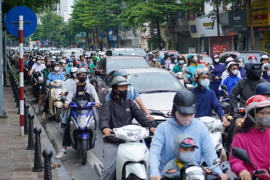 Vingroup đề xuất các giải pháp đồng hành cùng Hà Nội hỗ trợ người dân chuyển đổi xanh