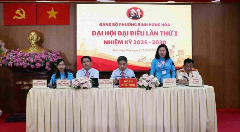 TP.HCM chỉ đạo không nhận hoa chúc mừng Đại hội Đảng bộ các cấp