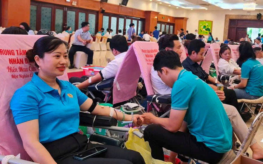 Nguồn dự trữ máu sụt giảm, TP.HCM kêu gọi người dân hiến máu để cứu người