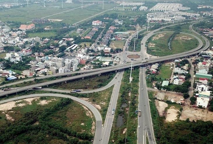 TP.HCM khởi công nhiều công trình hạ tầng quy mô lớn, thông xe Vành đai 3