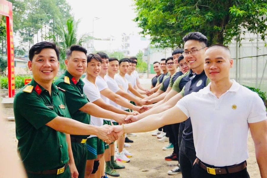 Trung đoàn Gia Định phối hợp cùng học viện Dr-Fit nâng cao sức khỏe cán bộ, chiến sĩ