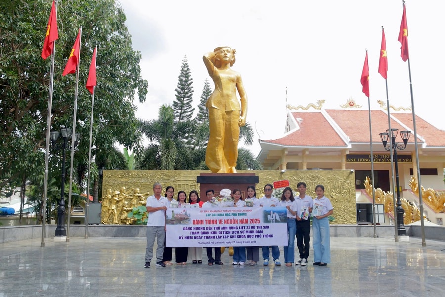 Tạp chí Khoa học phổ thông thực hiện hành trình về nguồn đầy ý nghĩa
