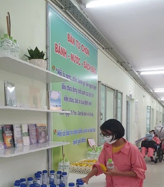 10 năm công tác xã hội Bệnh viện Chợ Rẫy, yêu thương từ những điều giản dị