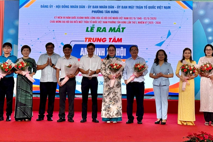 Phường Tân Hưng ra mắt Trung tâm an sinh xã hội để trợ giúp người dân