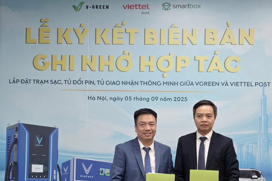 V-Green và Viettel Post hợp tác phát triển hạ tầng trạm sạc, tủ đổi pin và tủ giao nhận thông minh