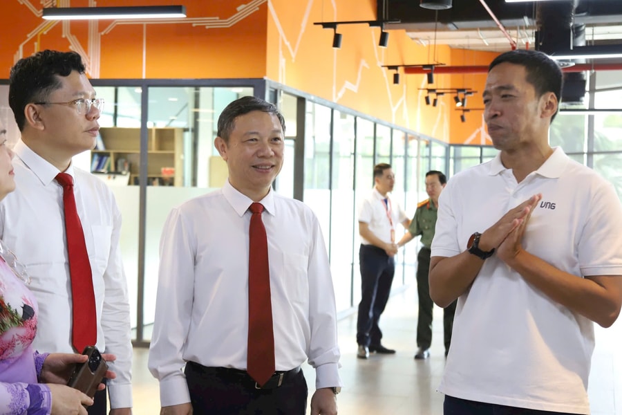 Đoàn Đại biểu Đại hội Đảng bộ TP.HCM tham quan 'kỳ lân' công nghệ VNG