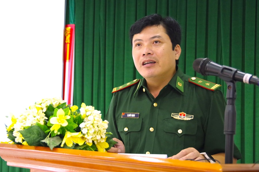 Lan tỏa “Ngày pháp luật” ở cửa khẩu cảng Hiệp Phước