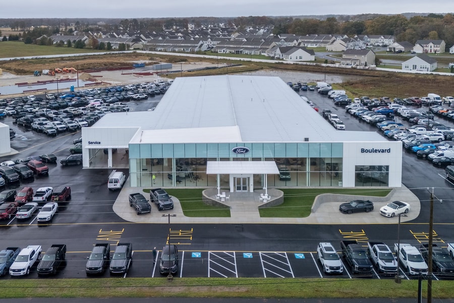 Ford ra mắt tiêu chuẩn đại lý mới, nâng tầm trải nghiệm khách hàng