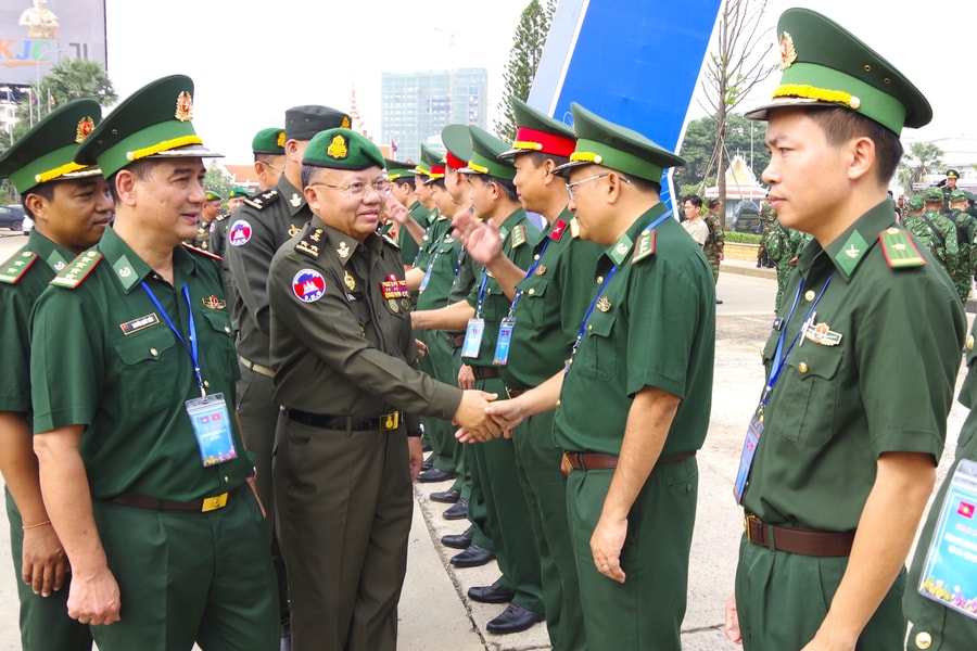 Giao lưu Sĩ quan trẻ biên giới Việt Nam – Campuchia tại Tây Ninh