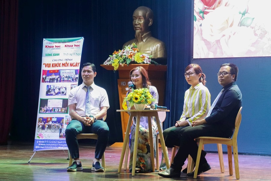 “Vui khỏe mỗi ngày”: Hành trình đưa kiến thức y khoa đến các trường học