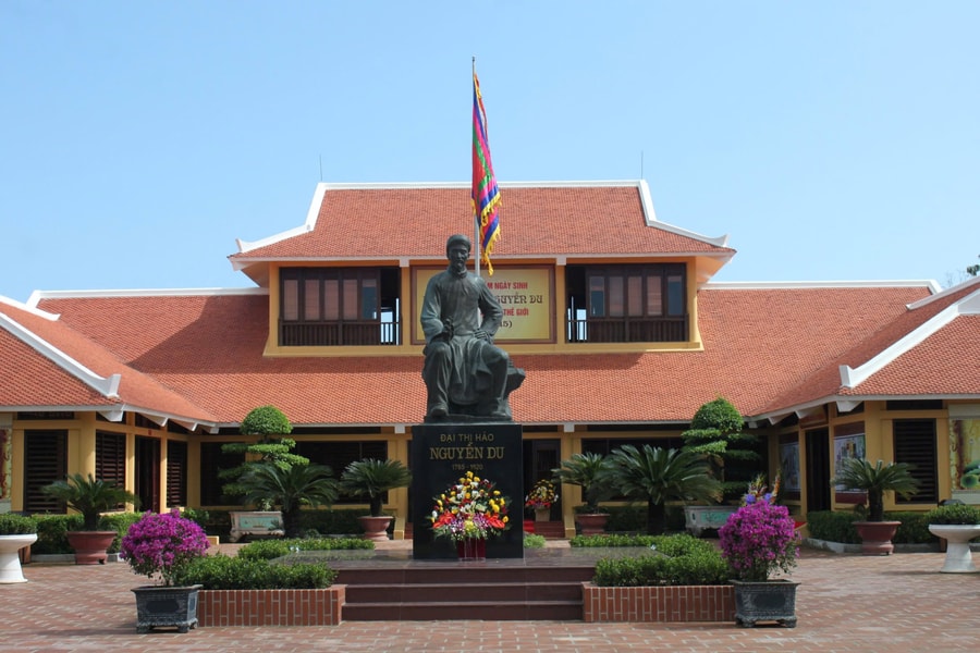 TP.HCM: Tuyên truyền kỷ niệm 260 năm Ngày sinh của Đại thi hào Nguyễn Du