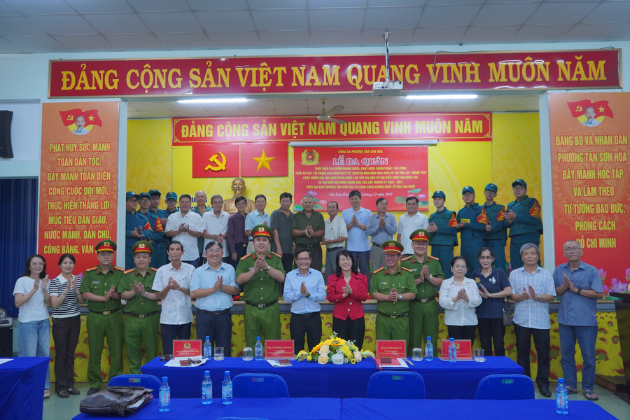 Công an phường Tân Sơn Hòa ra quân cao điểm trấn áp tội phạm