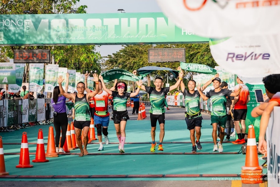 Herbalife Việt Nam đồng hành cùng giải Tiền Phong Half Marathon 2025, khuyến khích lối sống năng động, lành mạnh
