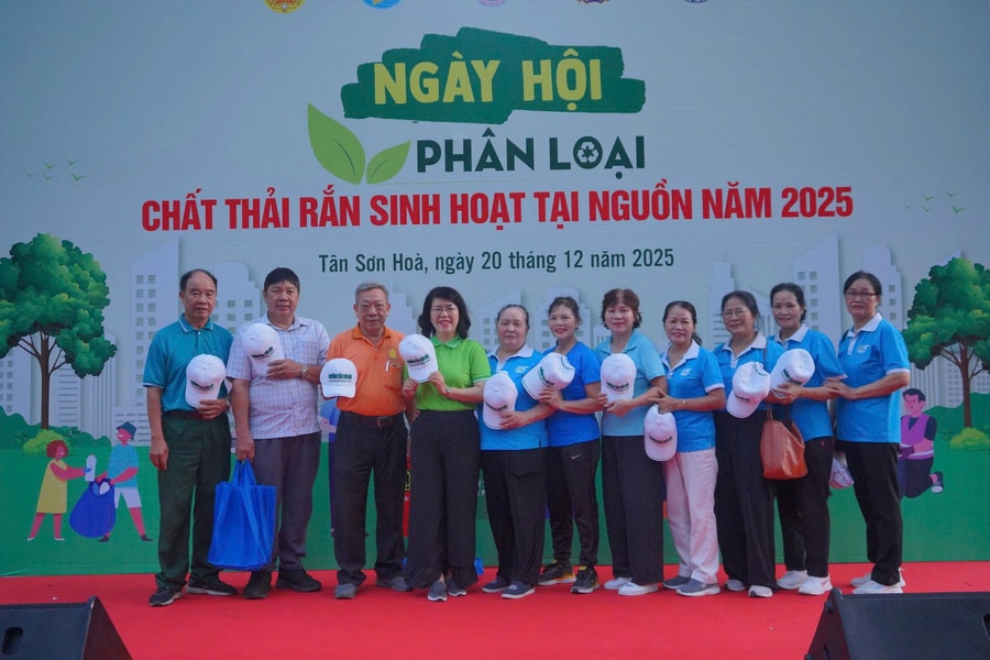 Sôi động ngày hội phân loại chất thải rắn sinh hoạt tại phường Tân Sơn Hòa