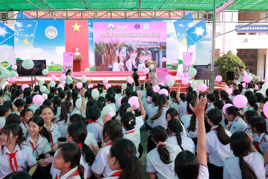 Hơn 8.000 nữ sinh Cần Thơ tham gia chương trình giáo dục giới tính, phòng chống bạo lực và xâm hại