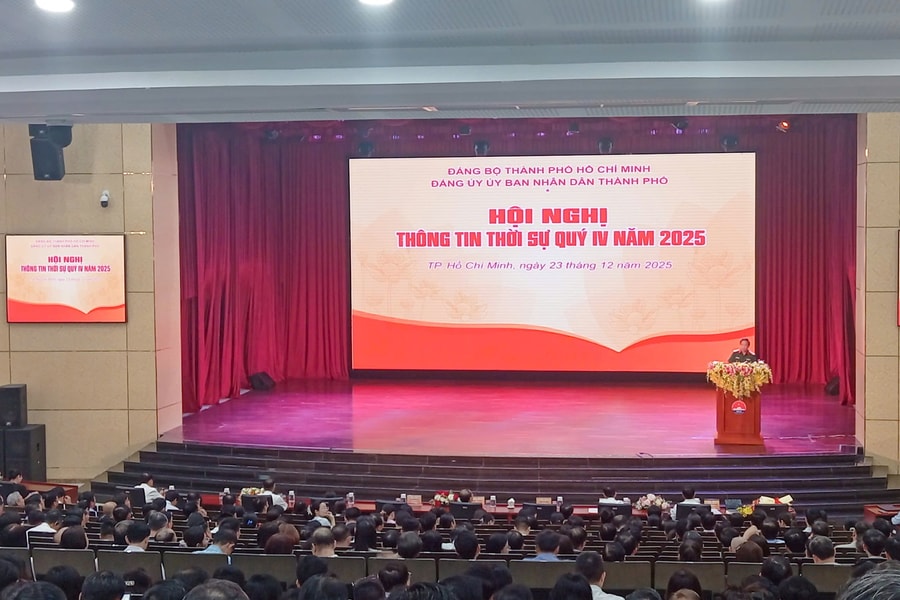 Đảng ủy UBND TP.HCM tổ chức hội nghị thông tin thời sự quý IV/2025