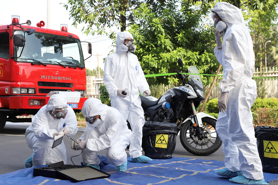 Xem cách TP.HCM xử lý sự cố bức xạ do tai nạn giao thông