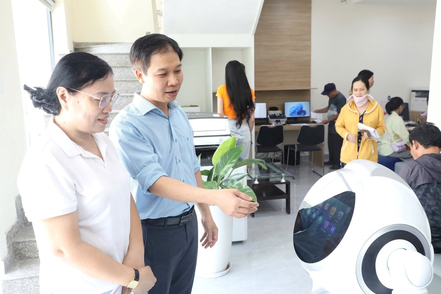 Mô hình chính quyền địa phương 2 cấp tại TP.HCM: Chuyển từ 'quản lý' sang 'phục vụ'