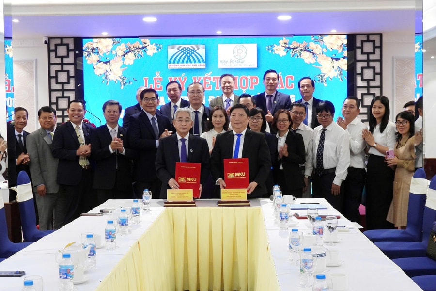 Trường Đại học Cửu Long và Viện Pasteur TP.HCM ký kết hợp tác trong đào tạo và nghiên cứu khoa học