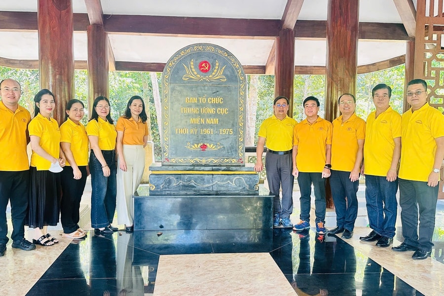 Từ 'Thủ đô kháng chiến' miền Nam: Đổi mới công tác phát triển Đảng