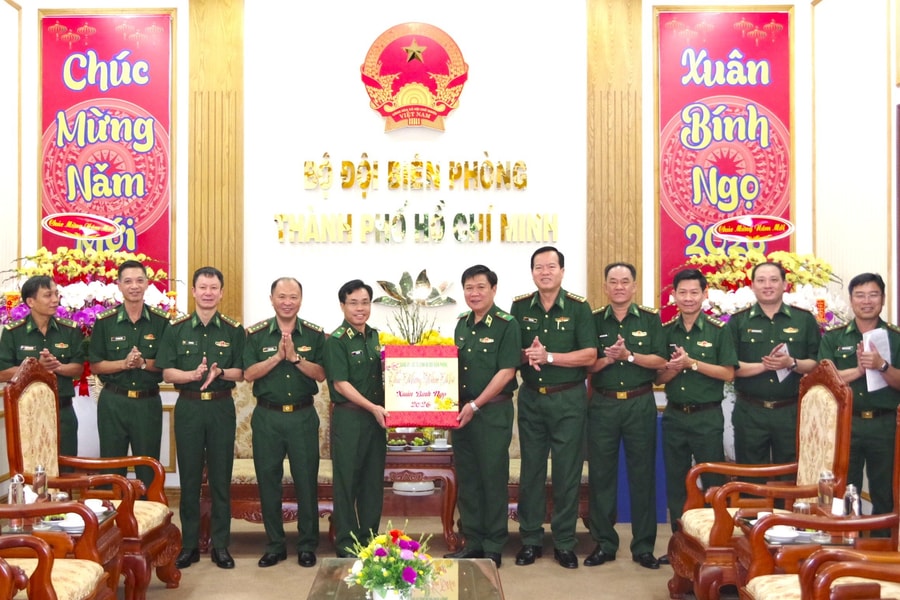 Bộ đội Biên phòng TP.HCM sẵn sàng chiến đấu bảo vệ vững chắc chủ quyền vùng biển, đảo, khu vực cửa khẩu cảng Thành phố