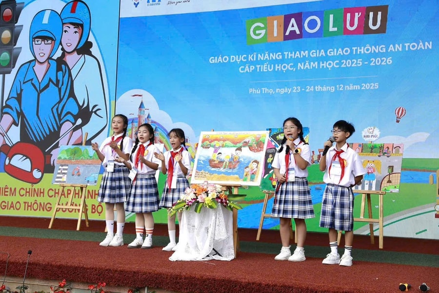 Toyota Việt Nam triển khai chương trình  An toàn giao thông năm học 2025 - 2026