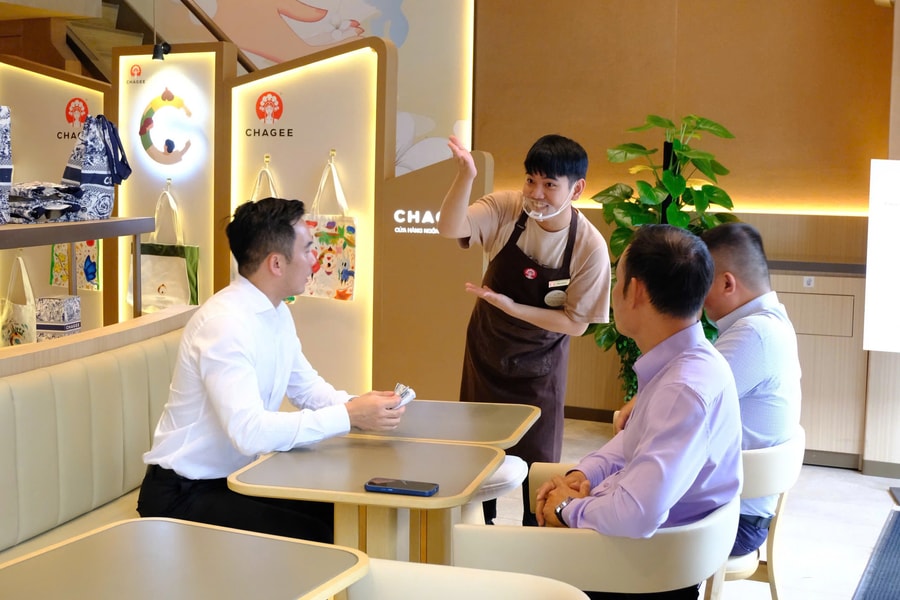 Cửa hàng trà sữa ngôn ngữ ký hiệu: Thưởng trà trong không gian kết nối không lời