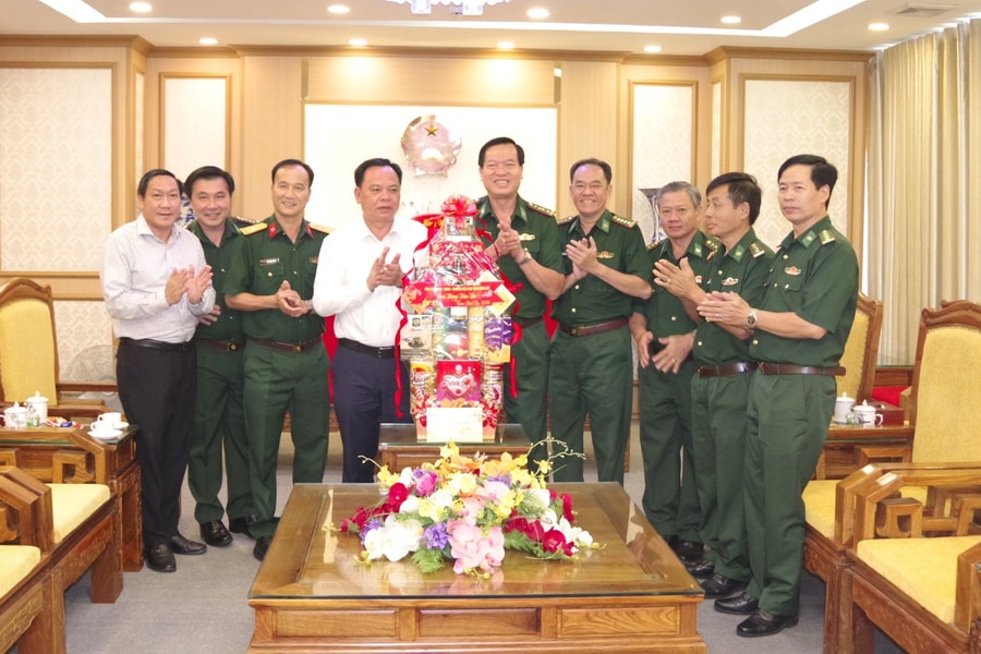 Lãnh đạo Tỉnh ủy Đồng Nai thăm chúc Tết Cơ quan Thường trực Bộ Tư lệnh Bộ đội Biên phòng