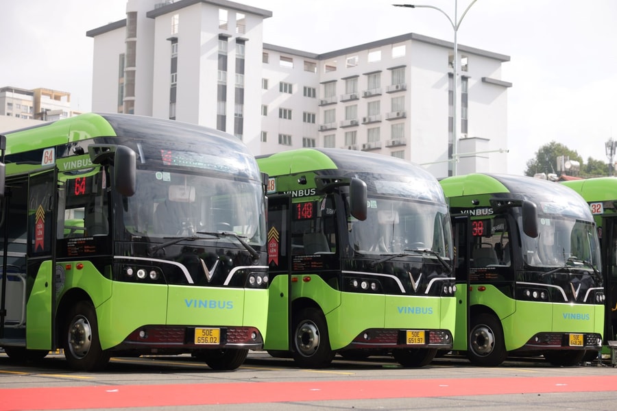 VinBus vận hành 9 tuyến buýt điện mới tại TP.HCM