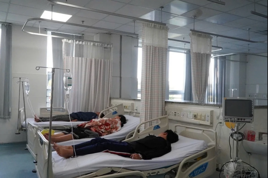 Số ca nghi ngộ độc sau ăn bánh mì ở TP.HCM tăng lên 92 người