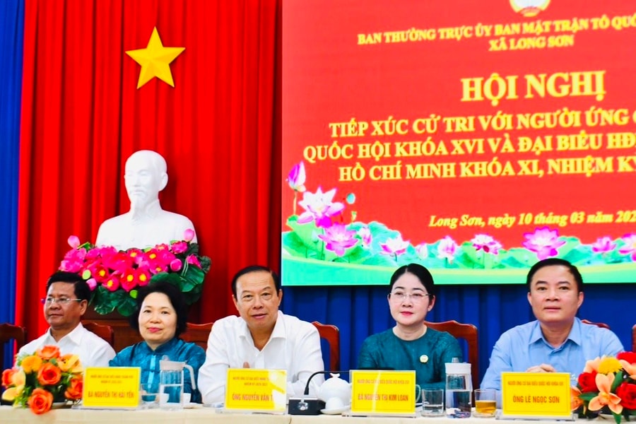 Xã Long Sơn tổ chức Hội nghị tiếp xúc cử tri