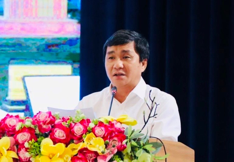 Các đại biểu tiếp xúc cử tri xã Long Hải và đặc khu Côn Đảo