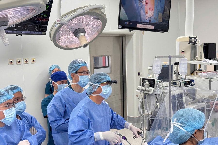 Bệnh viện Nhi đồng 1: Ca ghép thận đầu tiên thành công