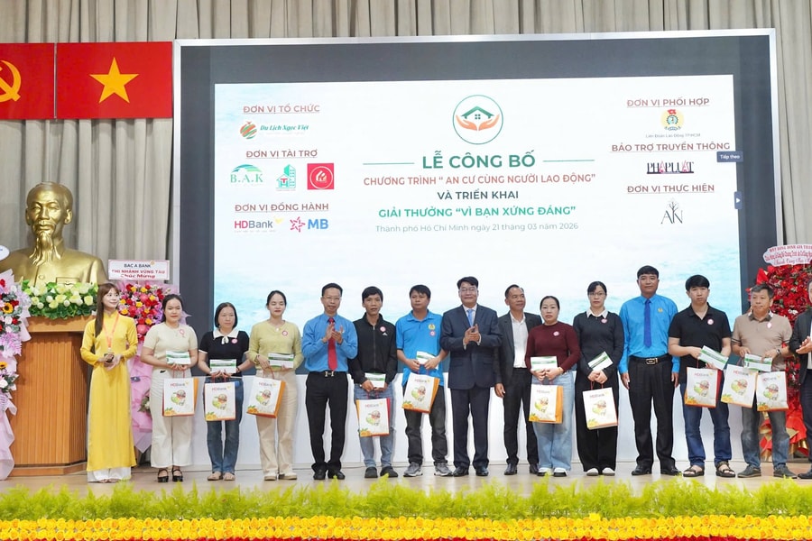 Tặng 5 giải đặt biệt là đất nền cho công nhân có câu chuyện truyền cảm hứng