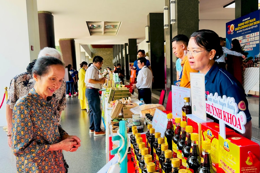 Phó Chủ tịch Quốc hội Lê Minh Hoan: “Đừng chỉ làm sản phẩm tốt, hãy làm ra niềm tin”