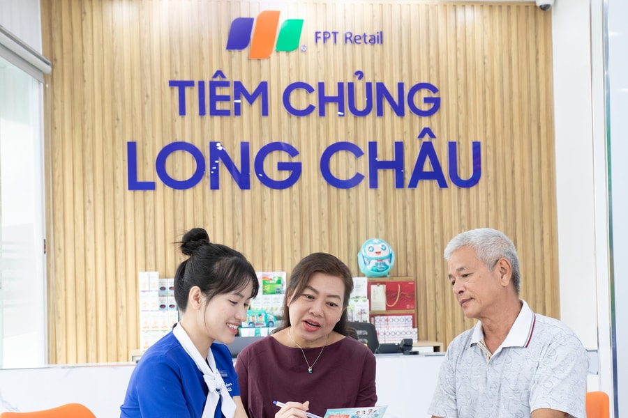 Chống “bão giá” ngành dược: Long Châu tung gói giải pháp y tế toàn diện cho triệu gia đình