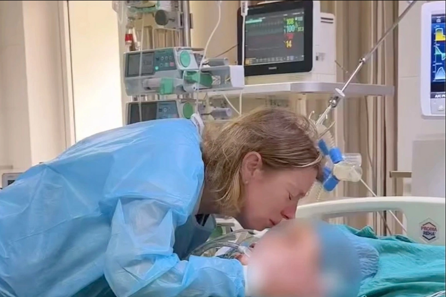 Chuyến đi cuối cùng của cô gái Anh và 3 cuộc đời được viết tiếp