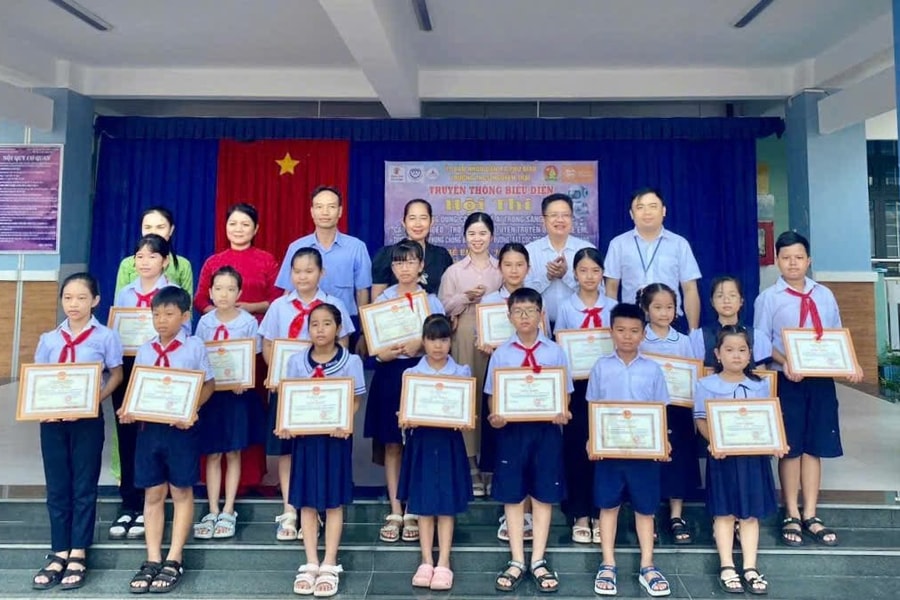 Xã Phú Giáo: Trao giải cho sáng kiến phòng, chống bạo lực học đường