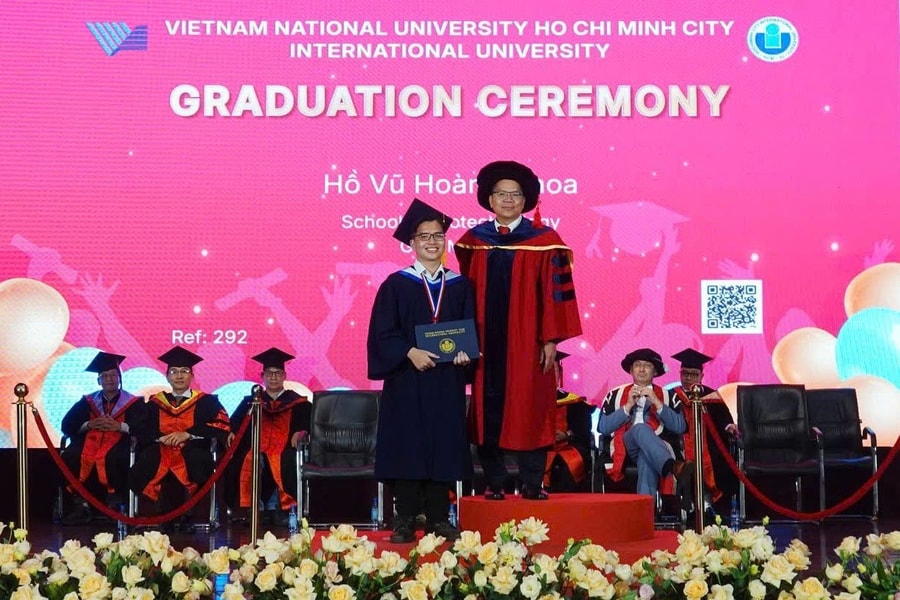 PGS.TS Lê Văn Thăng: Không có 'con đường tắt' từ giảng đường đến vị trí Hiệu trưởng