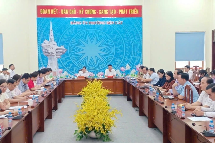 Ban Xây dựng Đảng - Cụm Thi đua 10 phát động và ký kết giao ước thi đua