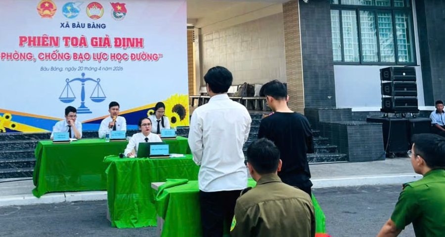 Xã Bàu Bàng: Tổ chức “Phiên tòa giả định” tuyên truyền phòng, chống bạo lực học đường