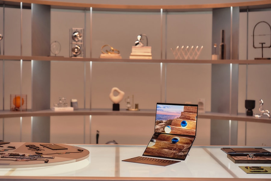 ASUS mở đặt trước mẫu laptop Zenbook DUO (2026) tại Việt Nam