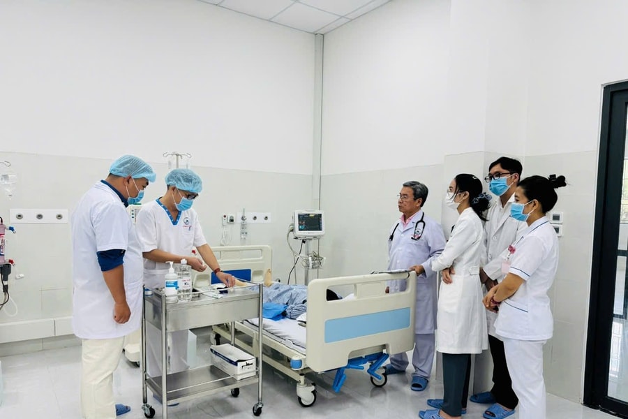 3 ca chạy thận đầu tiên tại Trung tâm Y tế Quân dân y Côn Đảo