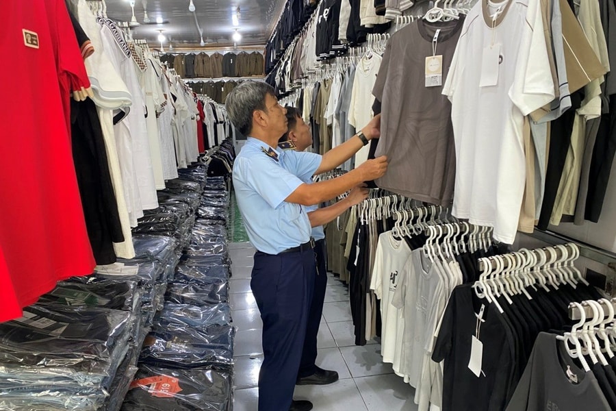 TP.HCM mở đợt cao điểm truy quét hàng giả, xâm phạm sở hữu trí tuệ