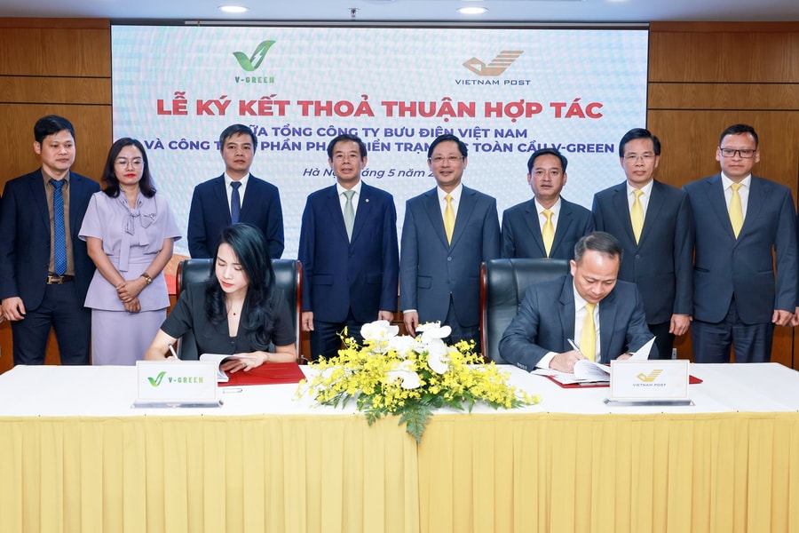 V-Green hợp tác Vietnam Post triển khai hơn 16.000 tủ đổi pin và 2.000 trụ sạc xe điện trên toàn quốc