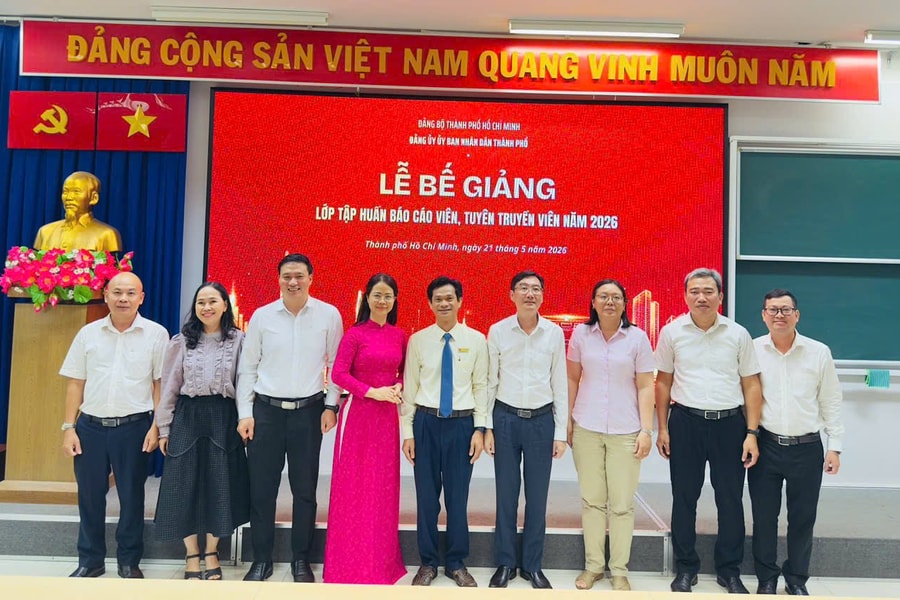 Đảng ủy UBND TP.HCM tổng kết lớp tập huấn báo cáo viên, tuyên truyền viên năm 2026